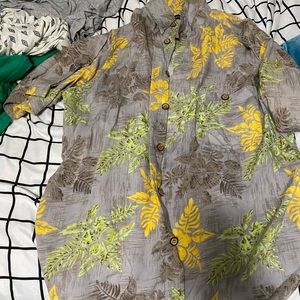 grey button up hawaiian with yellow flowers